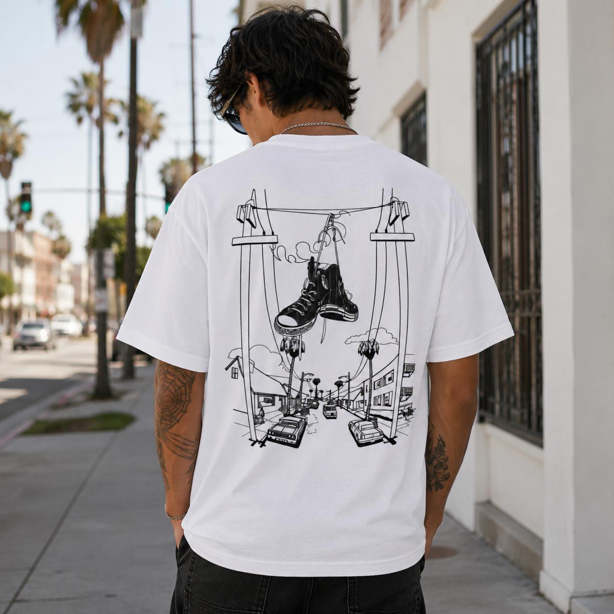 Sneakers on Power Lines T-Shir - Street Fashion Online recension och pris