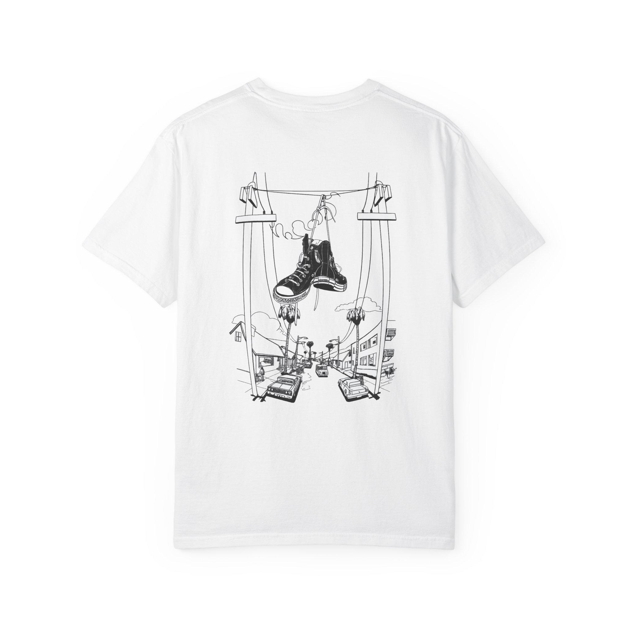 Sneakers on Power Lines T-Shir - Street Fashion Online recension och pris