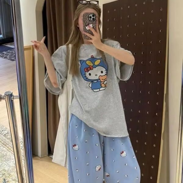 Short Sleeved Hello Kitty Prin - Street Fashion Tshirt recension och pris